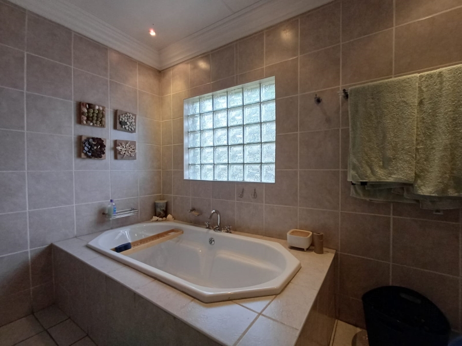 3 Bedroom Property for Sale in Sasolburg Ext 11 Free State